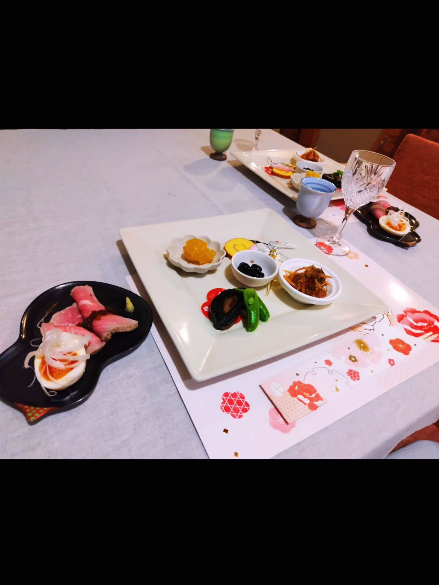 本日のディナーはおせち料理のコースです🎍