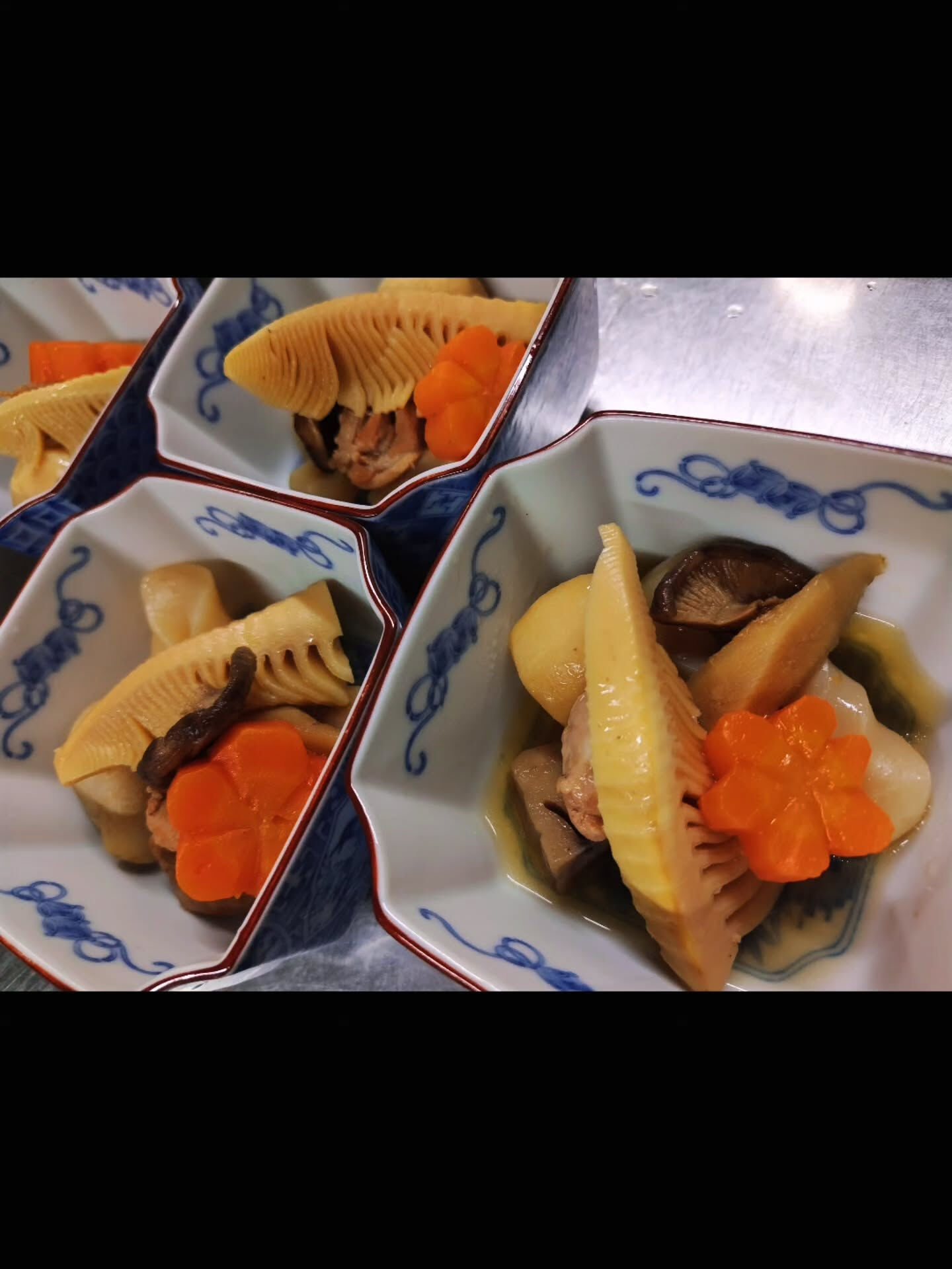 本日のディナーはおせち料理のコースです🎍