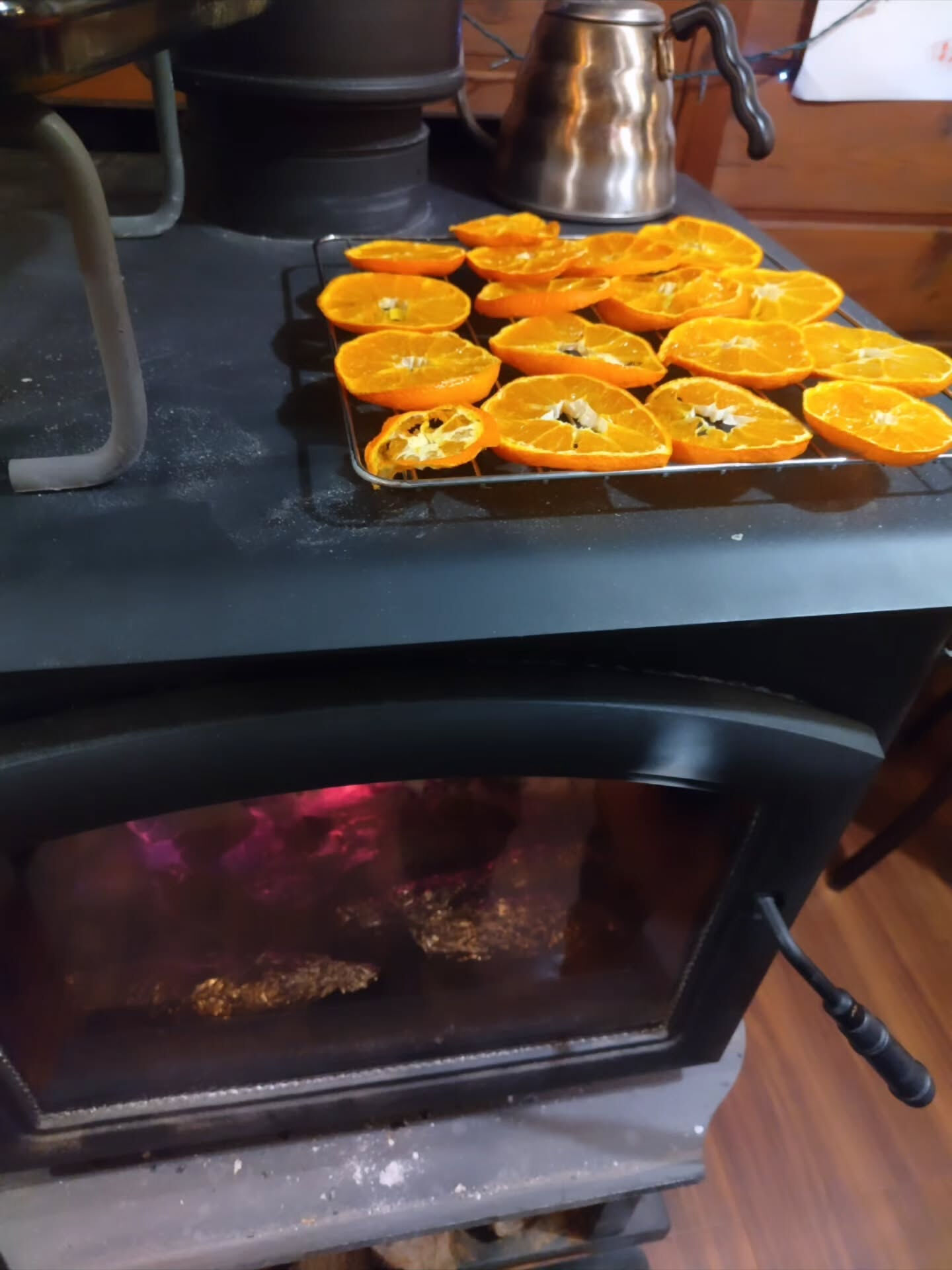 完成する前に味見でどんどんなくなっていくドライみかん🍊